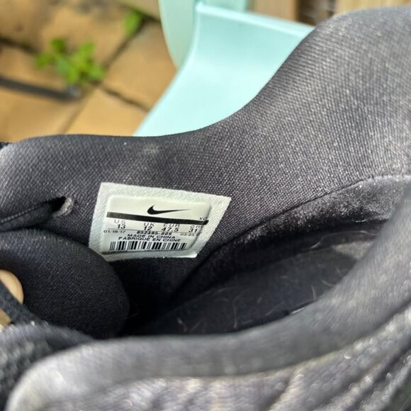 Nike Kyrie 3 "Black Multi" - Picture 2 of 6